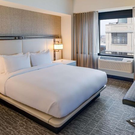 Doubletree By Hilton Hotel & Suites Jersey City Exterior photo
